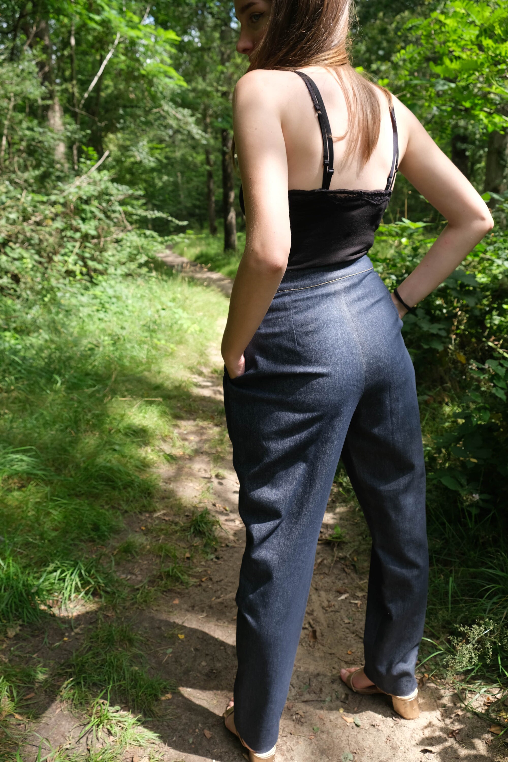 Sewing pattern Pleated pants Bulgarina